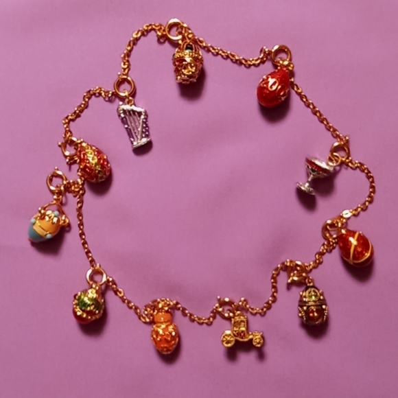 Joan Rivers Queen of Romania Egg Extenders (11) #0014